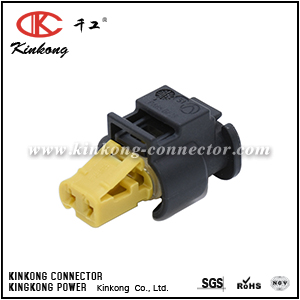 4F0 973 202  2 way female automotive connector CKK7022D-1.0-21